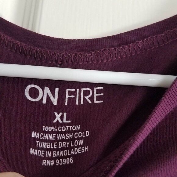 On Fire XL Tee Shirt Making Money Moves Maroon Knot Tie Front Hem Cotton Casual - Picture 3 of 11